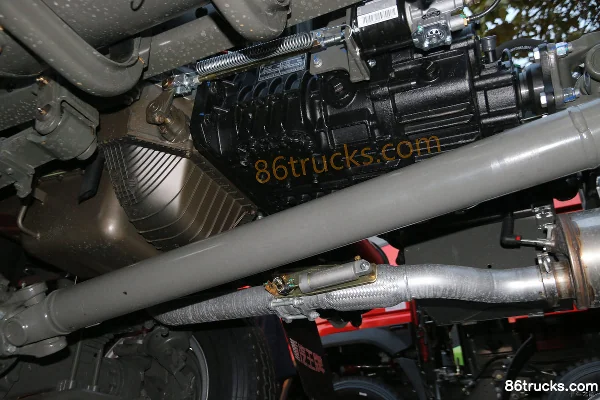 Sinotruk Jieshi 140 ch 4X4(6 roues) camion benne Châssis (1) | 86Trucks