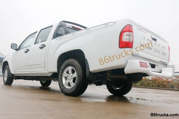Qiling Auto T5 PLUS 2018 Comfort Edition 2.8T Diesel 109hp 2WD Extended Wheelbase Double Row Pickup Official Photos (3) | 86Trucks