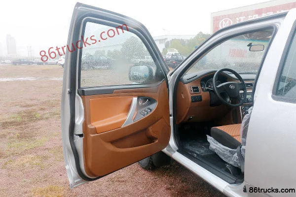 Qiling Auto T100 2017 Luxury 2.2L Gasoline 112 hp 2WD Double Cab Pickup Chassis (1) | 86Trucks