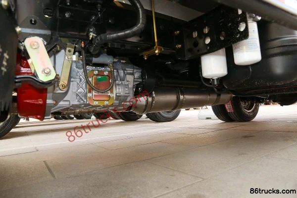 Tangjun Ouling Little BMW 115 hp 4X2(6 wheels) 3.63m Single Row Flatbed Mini Truck (China VI) Chassis (3) | 86Trucks