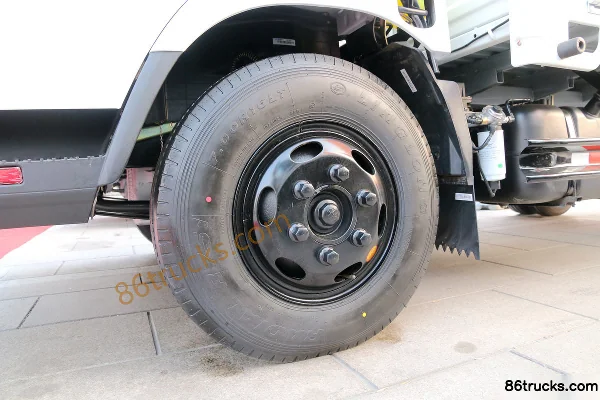 Tangjun Ouling K3 Series 130hp 4X2(6 wheels) 4.15m Single Row Flatbed Light Truck (China VI) Chassis (3) | 86Trucks