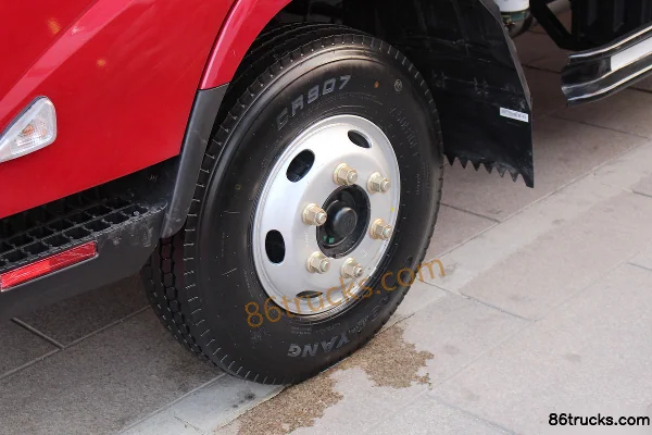 Tangjun Ouling K7 Series 4X2(6 wheels) 4.1m Single Row Flatbed Light Truck (China VI) Chassis (3) | 86Trucks
