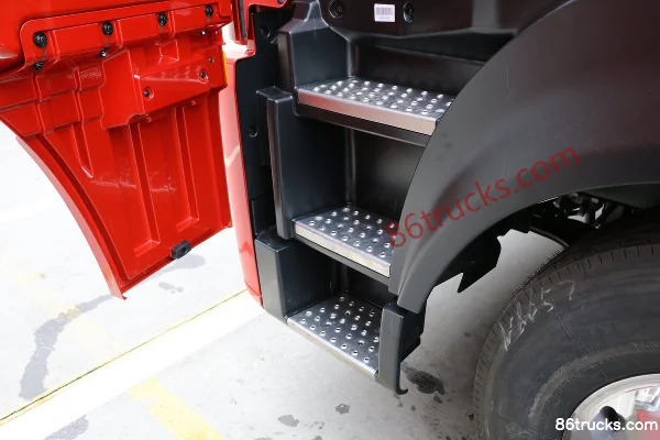 Dongfeng Commercial Vehicle New Tianlong KL Heavy Truck 465 hp 6X4(10 wheels) tractor truck (2.87 ratio) Cab (2) | 86Trucks