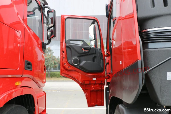 Dongfeng Commercial Vehicle New Tianlong KL Heavy Truck 465 hp 6X4(10 wheels) tractor truck (2.87 ratio) Cab (1) | 86Trucks