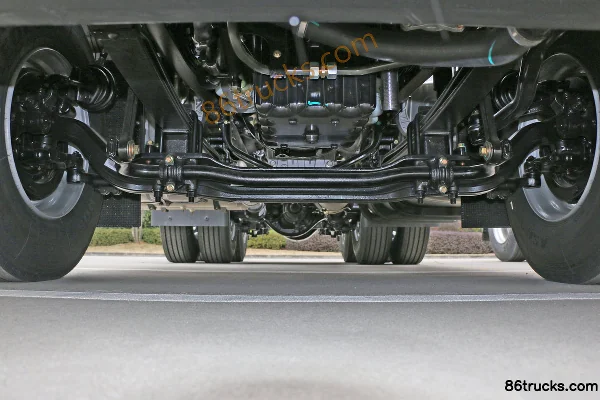 Dongfeng Commercial Vehicle New Tianlong KL Heavy Truck 465 hp 6X4(10 wheels) tractor truck (2.87 ratio) Chassis (1) | 86Trucks