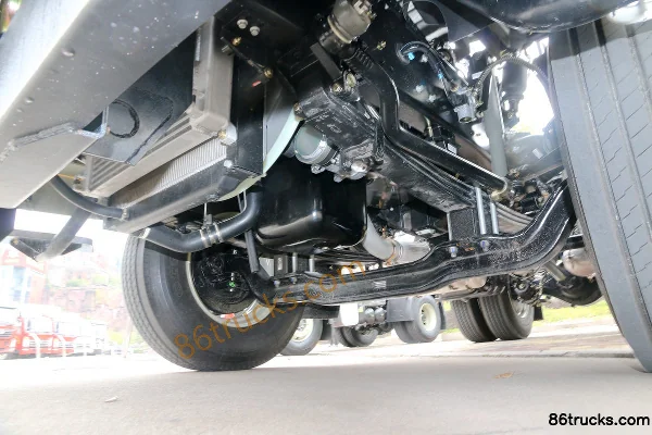 Sinotruk HOWO MAN H5 tracteur routier 280 ch 4X2(6 roues) Châssis (3) | 86Trucks