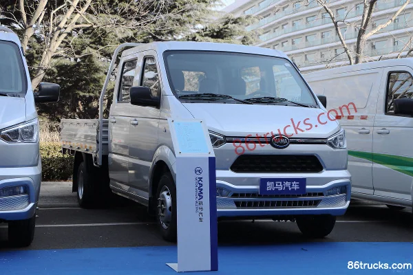 Kama Ruijie 1.5L 113hp 4X2(6 wheels) Gasoline 2.87m Double Row Flatbed Mini Truck (China VI) Exterior