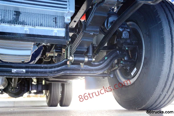 Kama Kaijie M6 156hp 4X2(6 wheels) 4.2m Single Row Flatbed Light Truck (10-speed) Chassis (3) | 86Trucks