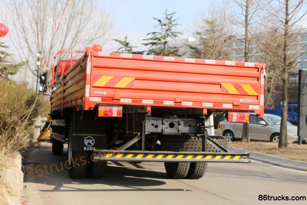 Kama Kaijie M8 6.77m Flatbed Light Truck with Sides (China VI) 4X2(6 wheels) Exterior (3) | 86Trucks