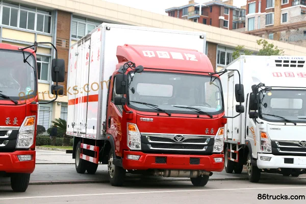 Huatong Huatong Sinotruk chassis Explosives Transport Truck