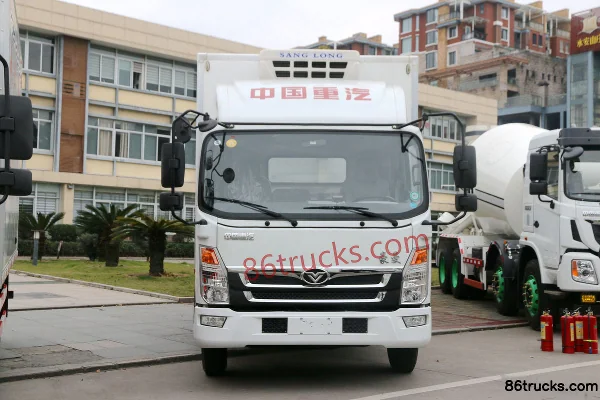Sinotruk Haoman H3 115hp 4X2(6 wheels) 4m Single Row Refrigerated Truck Exterior (2) | 86Trucks