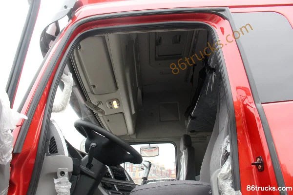 Sinotruk HOWO MANH5 Heavy Truck 340 hp 4X2(6 wheels) Tractor Truck Cab (3) | 86Trucks