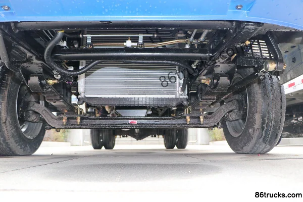 Changan Kuayue D5 PLUS Comfort Edition 1.8L 125hp 4X2(6 wheels) 3.6m Semi-row Flatbed Mini Truck (China VI) Chassis (1) | 86Trucks