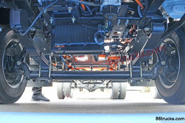 Kama Kaijie M1 4.5T 4.16m Single Row Electric Light Truck 70.47kWh 4X2(6 wheels) Chassis (1) | 86Trucks