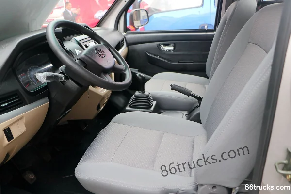 Changan Kuayue Wang X5 1,5 L 112 ch 4X2(6 roues) petit camion à ridelles simple cabine 3,4 m (3) | 86Trucks