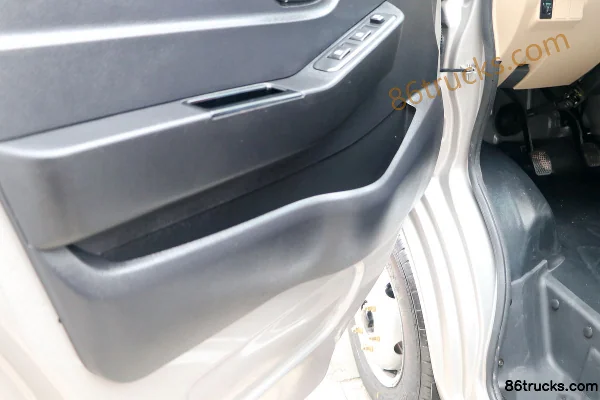 Changan Kuayue Wang X5 1,5 L 112 ch 4X2(6 roues) petit camion à ridelles simple cabine 3,4 m (2) | 86Trucks
