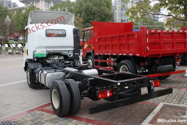 Sinotruk HOWO MANH3 Pioneer Edition 190 hp 4X2(6 wheels) Single Row Light Truck Chassis (Yunnei) (China VI) Exterior (3) | 86Trucks