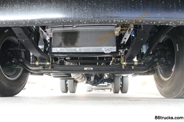 Kama Kaijie M6 116 hp 4X2(6 wheels) 4.2m single-row flatbed light truck Chassis (1) | 86Trucks
