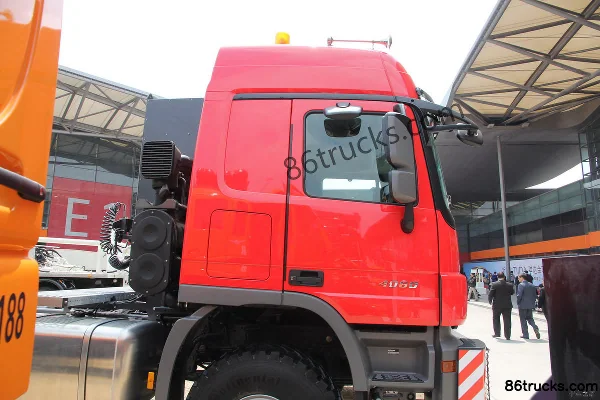 Mercedes-Benz Actros Heavy Truck 610 hp 6X6(10 wheels) Heavy Haul Tractor Truck (Model 4060) Exterior (3) | 86Trucks