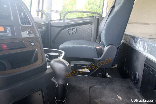 Hualing Hanma H9 Heavy Truck 410 hp 6X4(10 wheels) CNG Tractor Truck (High Roof) Cab (1) | 86Trucks