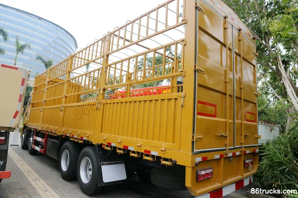 Hualing Hanma H6 420 hp 8X4(12 wheels) 9.5m stake truck Body (1) | 86Trucks