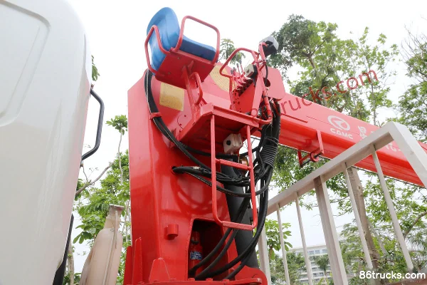 Hualing Star 270 hp 6X2(8 wheels) Truck-mounted Crane Body (3) | 86Trucks