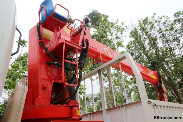 Hualing Star 270 hp 6X2(8 wheels) Truck-mounted Crane Body (2) | 86Trucks