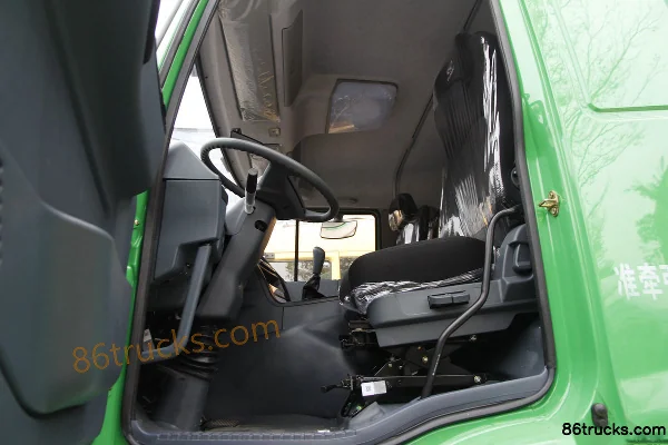 Hualing Star heavy truck 360 hp 4X2(6 wheels) tractor truck Cab (2) | 86Trucks