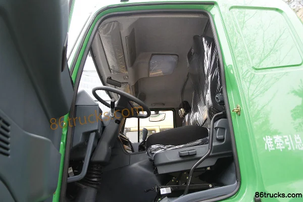 Hualing Star heavy truck 360 hp 4X2(6 wheels) tractor truck Cab (1) | 86Trucks