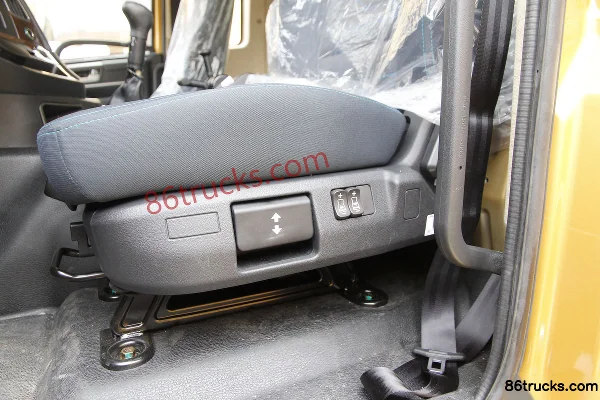 Hualing Hanma H7 Heavy Truck 460hp 6X4(10 wheels) Tractor Truck Cab (2) | 86Trucks