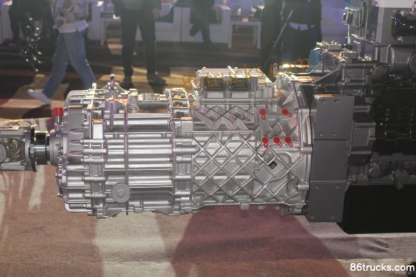 Fast Gear F16JZ26 16-Speed AMT Automatic Transmission Exterior (3) | 86Trucks