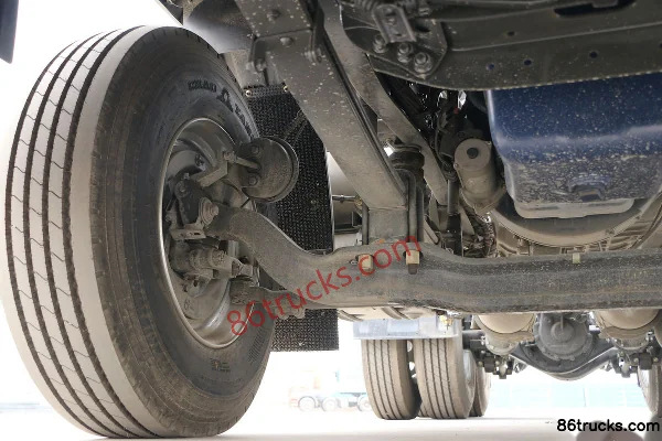 Dongfeng Liuqi Chenglong H5 poids lourd 400 ch 6X4(10 roues) tracteur routier (Weichai) Châssis (2) | 86Trucks