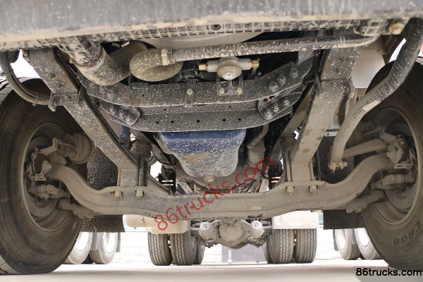 Dongfeng Liuqi Chenglong H6 Heavy Truck 500 hp 6X4(10 wheels) Tractor Truck Chassis (1) | 86Trucks