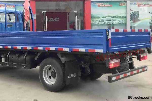 JAC Kangling H5 143 hp 4X2(6 wheels) 4.18m single-row flatbed light truck Body (3) | 86Trucks