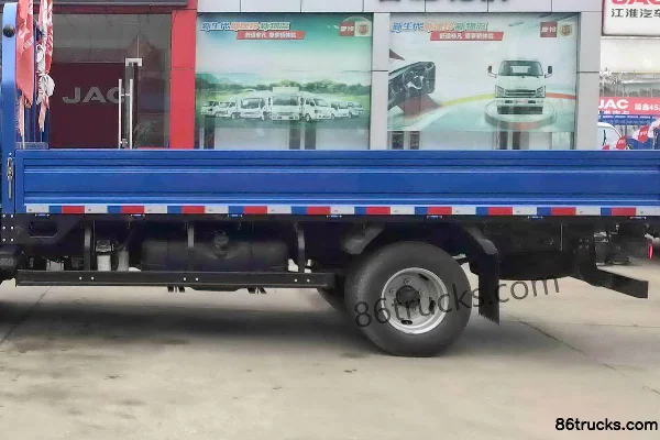 JAC Kangling H5 143 hp 4X2(6 wheels) 4.18m single-row flatbed light truck Body (2) | 86Trucks