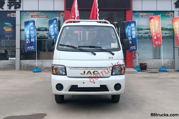 JAC Kaida X5 1,5 L 110 ch 4X2(6 roues) Camion léger à plateau 3,1 m Extérieur (2) | 86Trucks