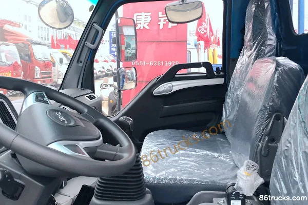 JAC New Kangling H3 120hp 4X2(6 wheels) 4.18m Single Row Flatbed Light Truck Cab (1) | 86Trucks