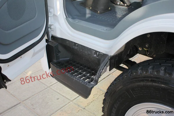 FAW Hongta FAW Jiefang Gongshi Standard Load Edition 163 hp 4X2(6 wheels) Single Row Light Truck Chassis (China VI) Cab (2) | 86Trucks