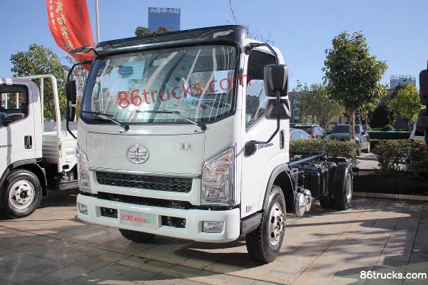 FAW Hongta FAW Jiefang Gongshi 130hp 4X2(6 wheels) 4.21m Single Row Stake Truck Exterior (3) | 86Trucks
