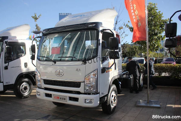 FAW Hongta FAW Jiefang Gongshi Heavy-Duty 156 hp 4X2(6 wheels) Single Row Light Truck (Yunnei) Exterior (3) | 86Trucks