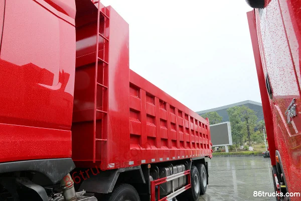 Dongfeng H7 11L Diesel 460 hp 8X4(12 wheels) Fast Gear 12-speed 8.6m Dump Truck Body (1) | 86Trucks