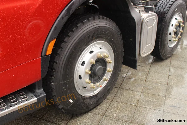 Dongfeng Liuqi Chenglong H7 poids lourd 330 ch 6X2(8 roues) 9,7 m camion plateau à ridelles Châssis (3) | 86Trucks