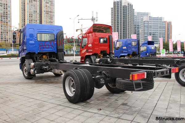 Dongfeng H5 Chuangfu Edition 6.9L Diesel 350hp 4X2(6 wheels) WLY 10-Speed AMT Automatic 6.8m Flatbed Truck Exterior (3) | 86Trucks