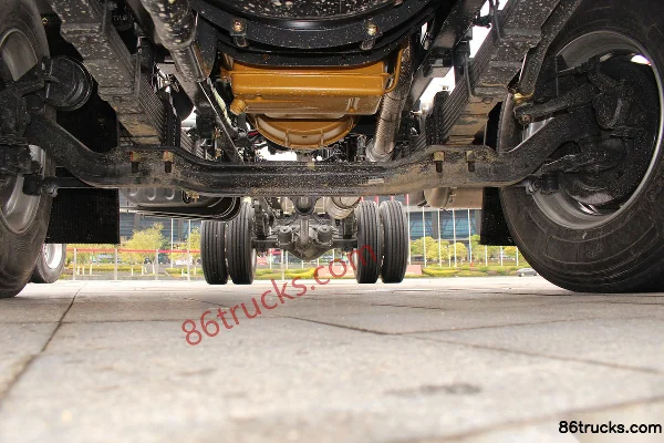 Dongfeng H5 Chuangfu Edition 6.9L Diesel 350hp 4X2(6 wheels) WLY 10-Speed AMT Automatic 6.8m Flatbed Truck Chassis (1) | 86Trucks