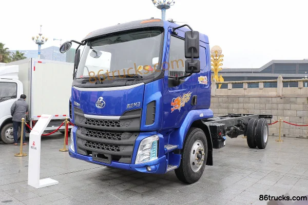 Dongfeng Liuqi New Chenglong M3 Medium Truck 200 hp 4X2(6 wheels) Cargo Truck Chassis (China VI) Exterior (2) | 86Trucks