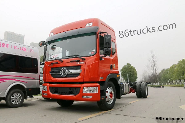 Dongfeng Duolika D9 195 hp 4X2(6 wheels) 6.8m wing van truck (China VI) Exterior (3) | 86Trucks