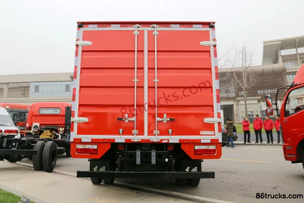 Dongfeng Duolika D6-L 2018 model 140 hp 4X2(6 wheels) 4.17m single-row van light truck (China VI) Exterior (3) | 86Trucks