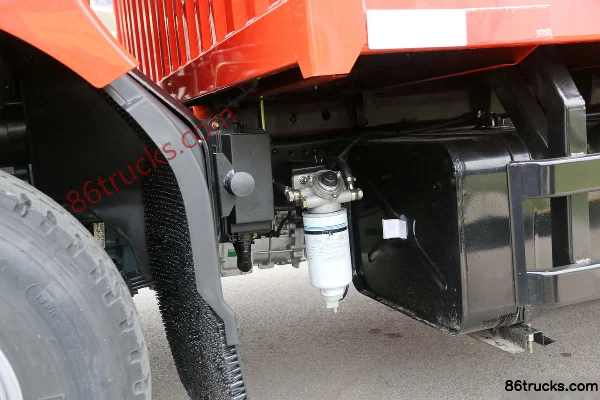 Dongfeng Duolika D6-L 2018 model 140 hp 4X2(6 wheels) 4.17m single-row van light truck (China VI) Chassis (3) | 86Trucks