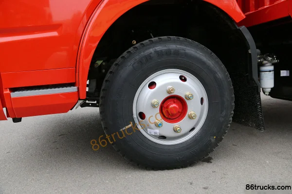 Dongfeng Duolika D6-L 2018 model 140 hp 4X2(6 wheels) 4.17m single-row van light truck (China VI) Chassis (1) | 86Trucks