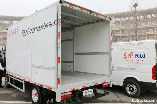 Dongfeng Electric Kaipute EV350 4.5T 4.2m single-row pure electric box light truck 89.35kWh 4X2(6 wheels) Body (1) | 86Trucks